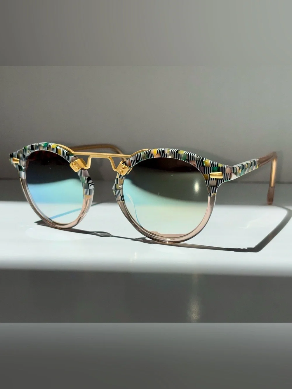 KREWE - ST. LOUIS | Lundi to Petal 24K Sunglasses
